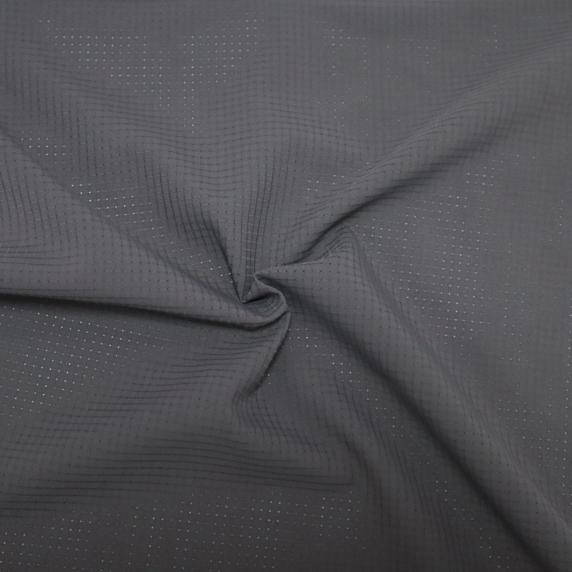 100% Polyester Ripstop Gris Tissu Textile Doux et Respirant pour Veste Légère Sportswear