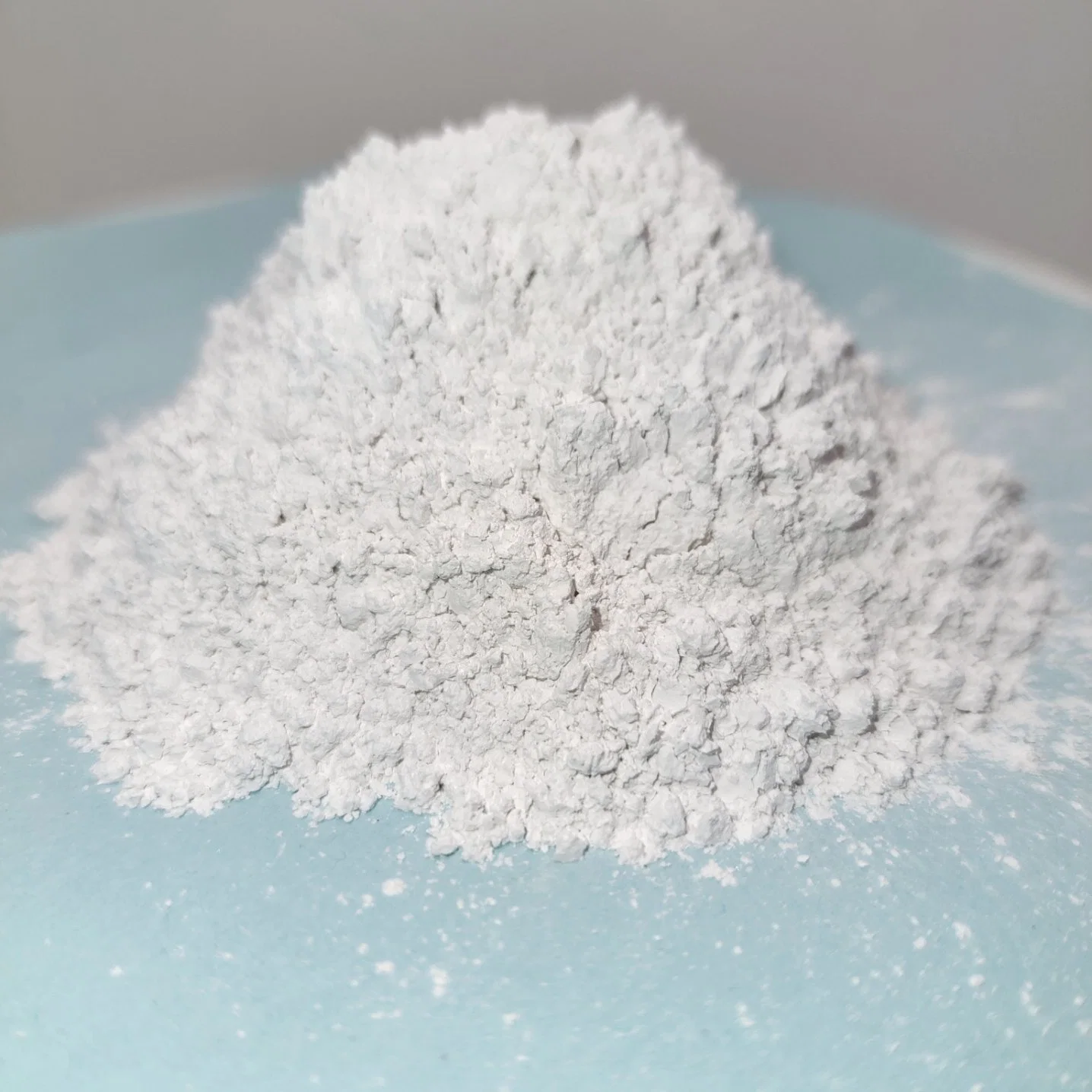 White Aluminium Oxide Sand/Fines/Grain/Grit/Powder for Abrasives