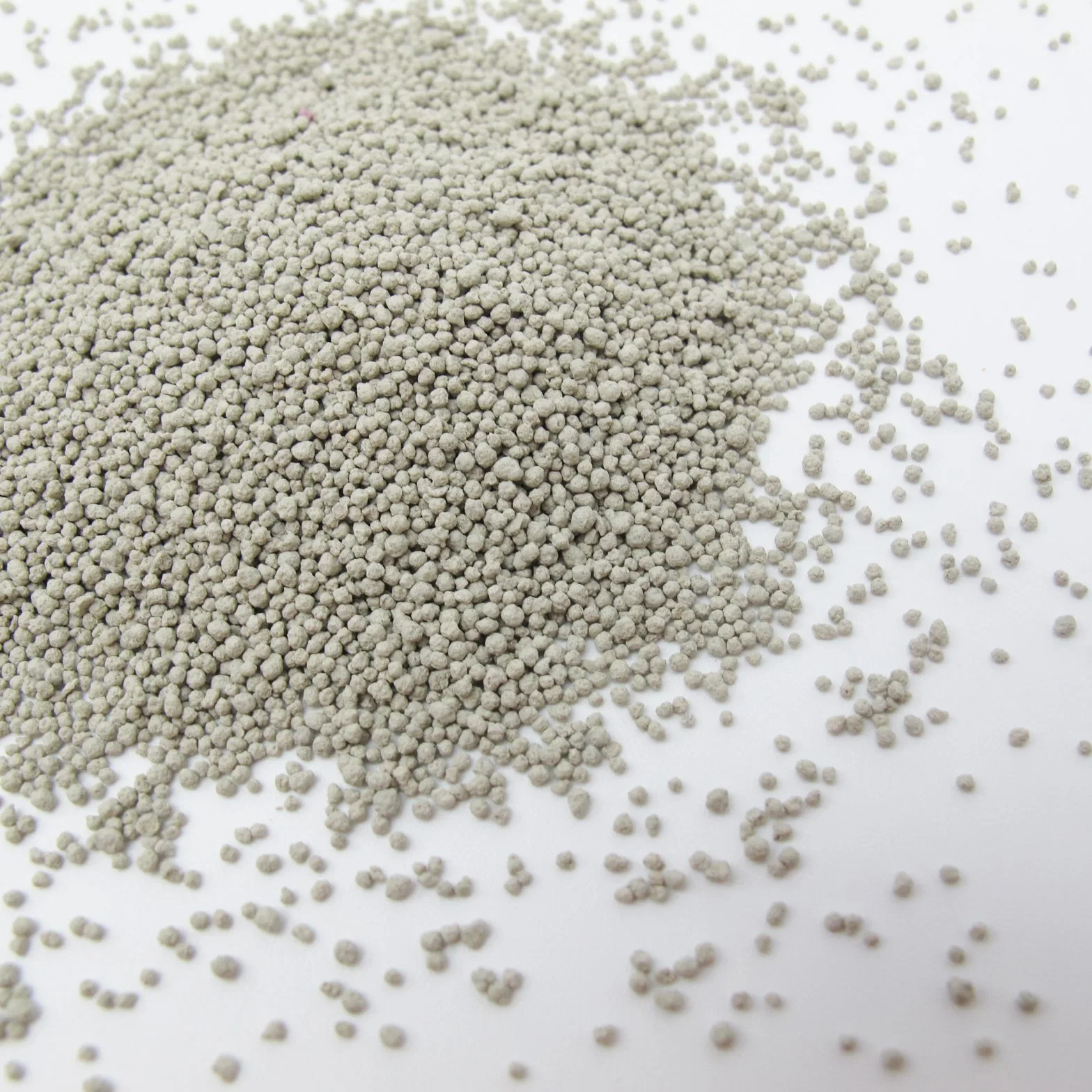 Natural Wholesale/Supplier 1-2mm Easy Cleaning Spherical Miller Bentonite Cat Litter Pet Supply