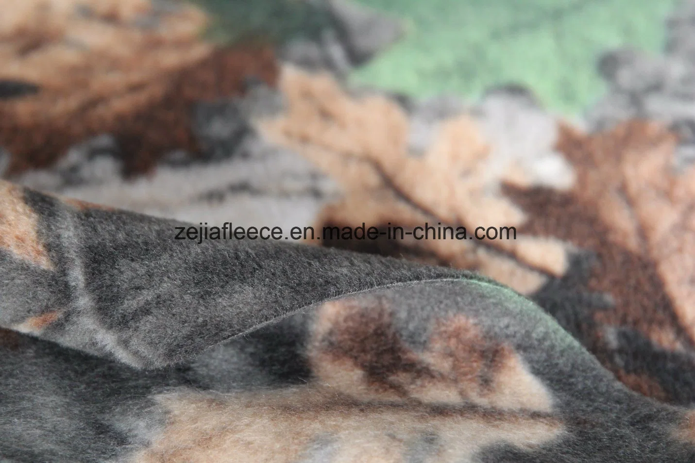 Camouflage Forest Polar Fleece Fabric with Cutting