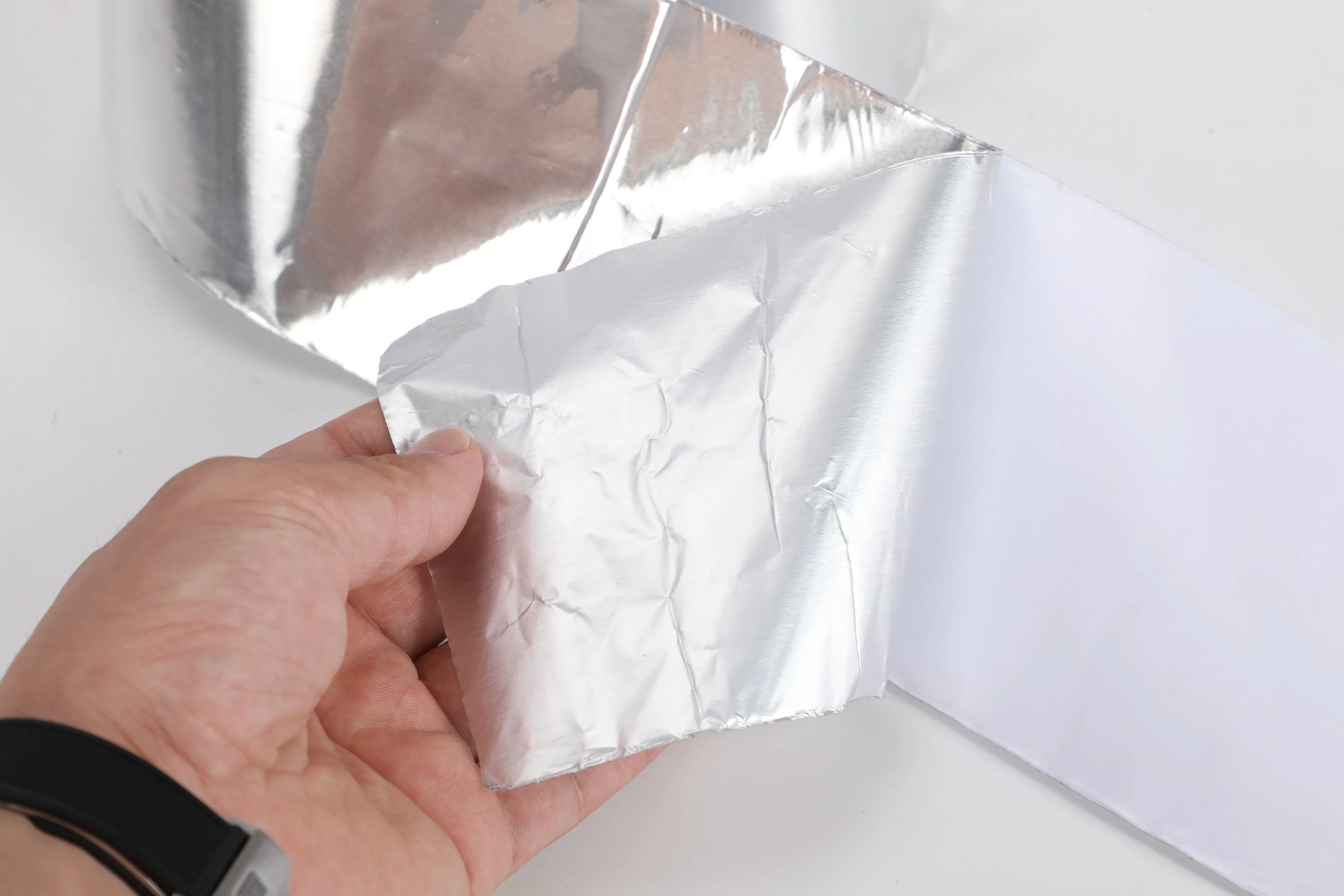 HVAC Acrylic Refrigerator Non-Leakage 26u Silver Aluminum Foil Without Paper Liner Tape