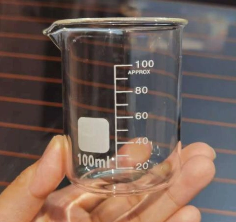 La medición de vaso de precipitados de vidrio de borosilicato