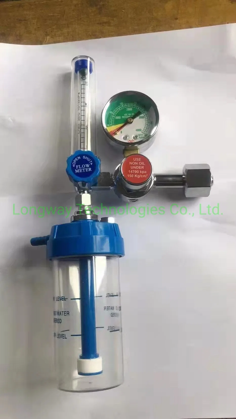 Oxygen Regulator and Flowmeter with Humidifier Bottle for Oxygen Cylinder Use