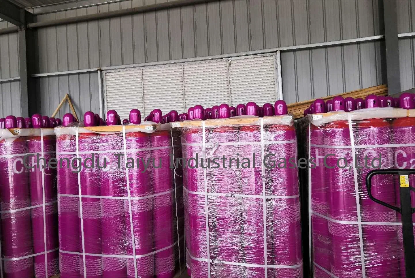 Industrial Grade 99.95% Ethylene C2h4 Gas Price Fruit Ripening Gas 13kg/47L Welded Cylinders