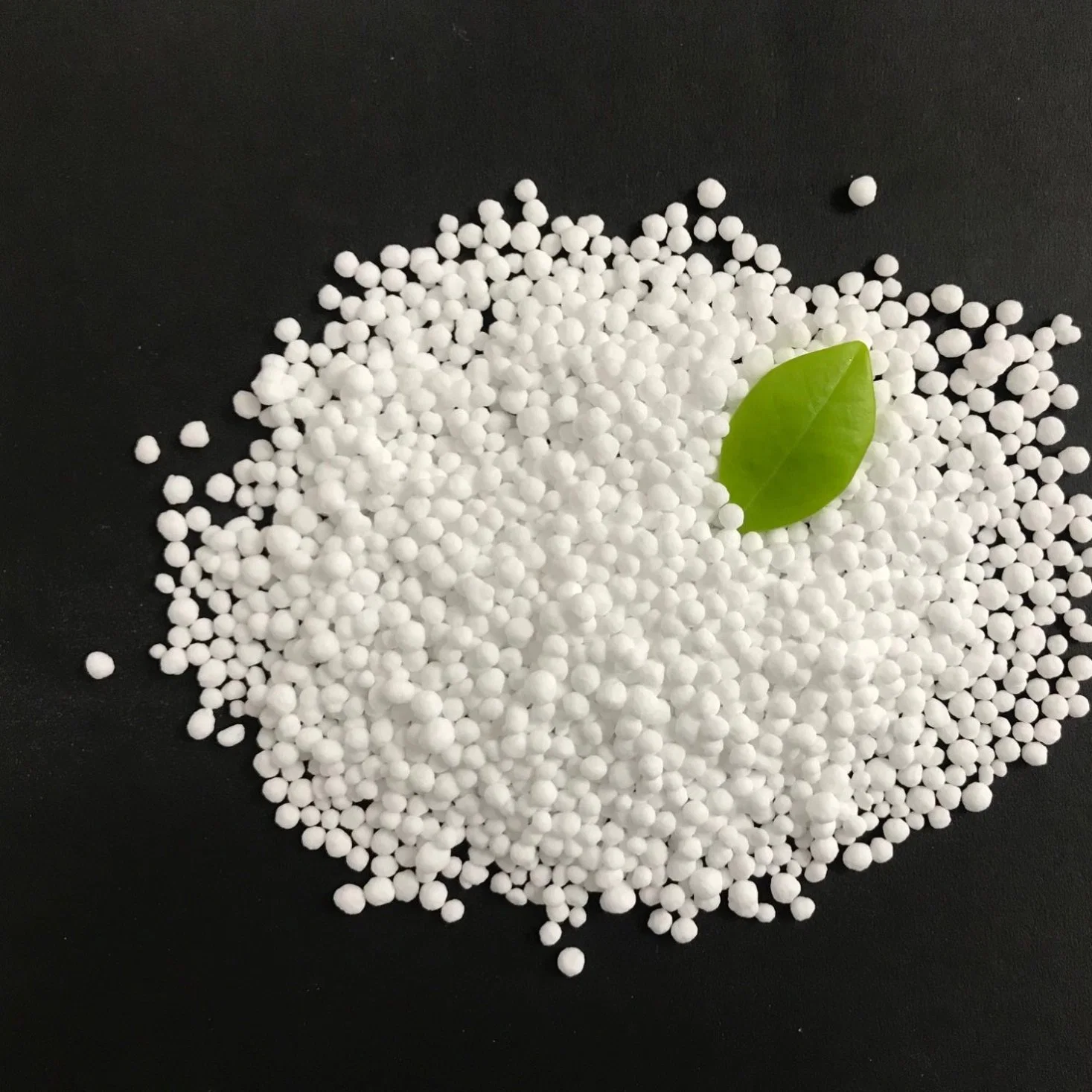 China Supplier Best Price of Urea 46 Nitrogen Fertilizer