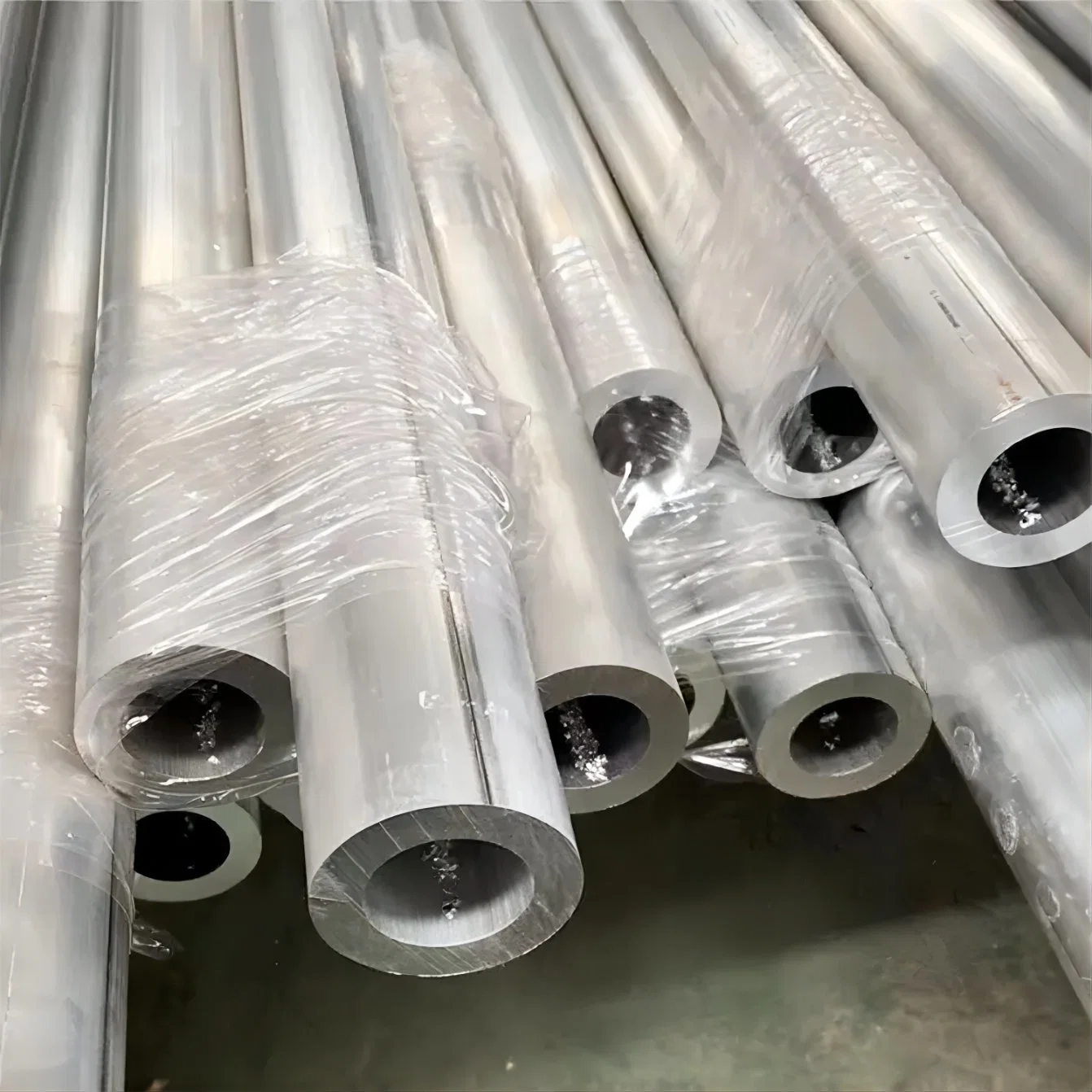 Aluminum Alloy Tube 7020 7075 T6 Cold Rolled Wall Thickness 2mm Seamless Aluminum Round Pipe