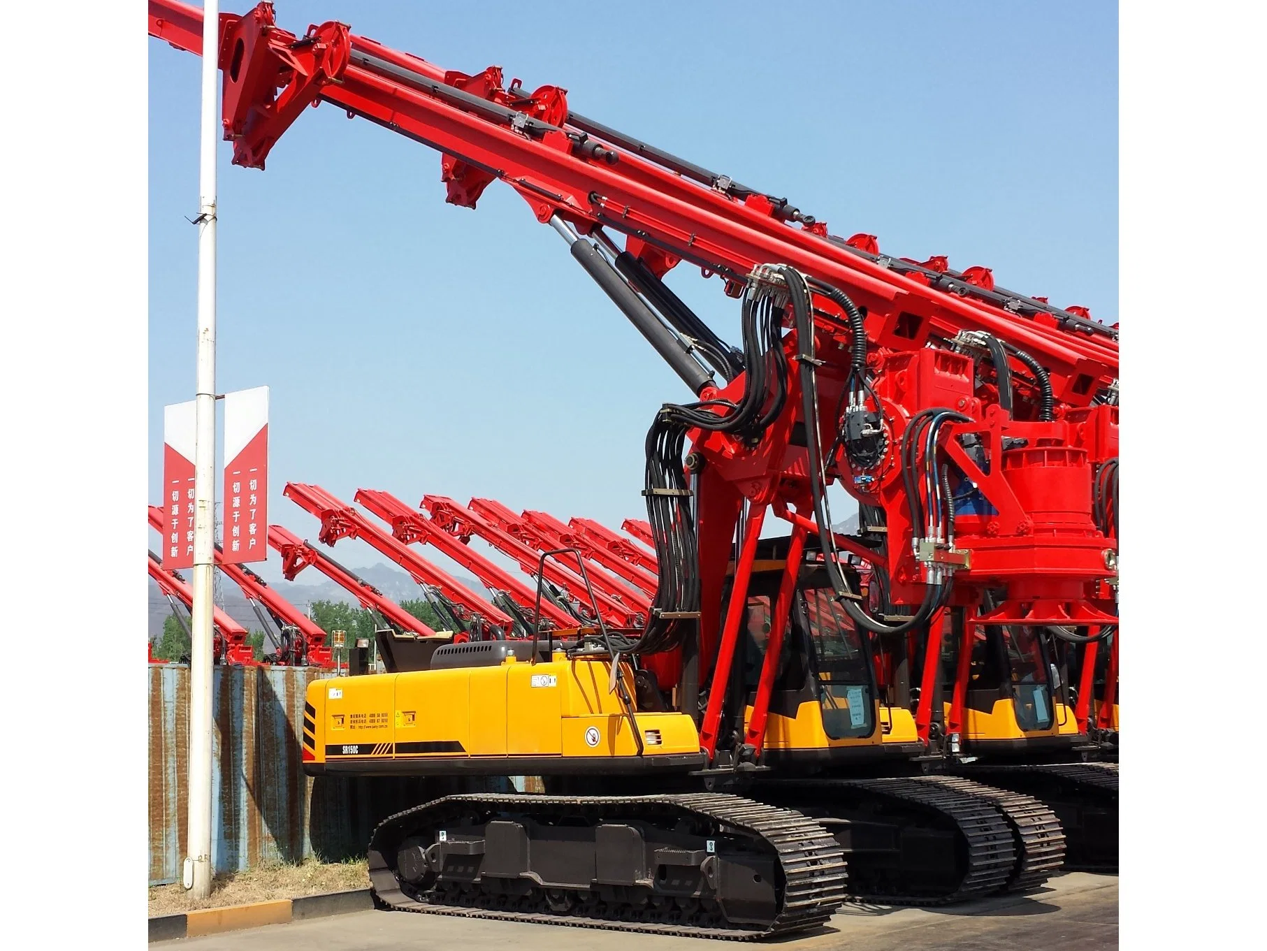 27m/23t Rotary Drilling Rig Sr65-C10 with 1100mm Pile Diameter