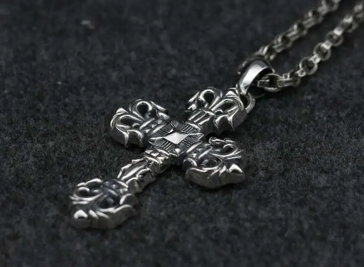 Sterling Silver Cross Necklace Hip Hop moda masculina accesorios de la calle de plata tailandesa colgante Retro