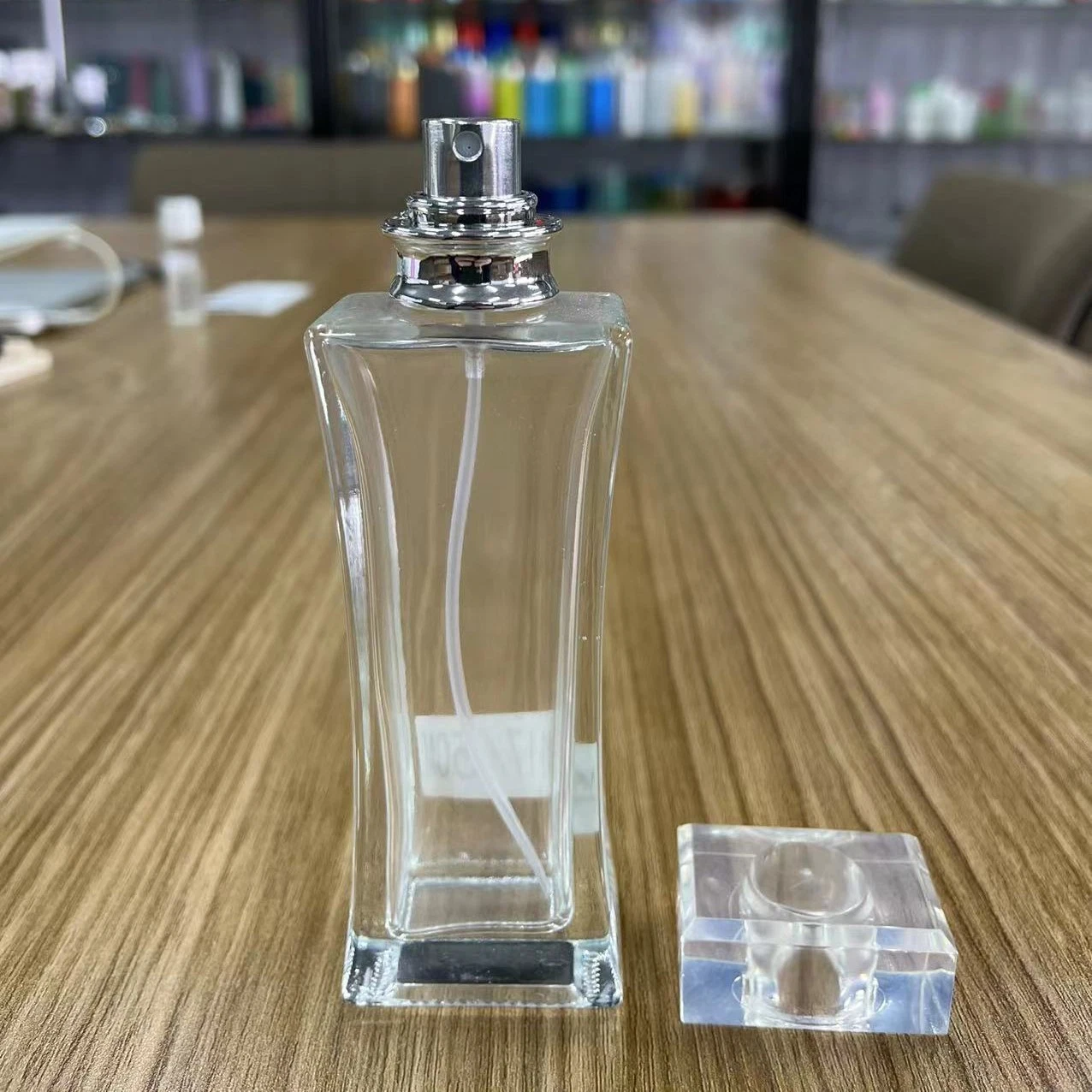 Wholesale Luxury Perfume Bottle Rectangular Glass Cosmetic Packaging