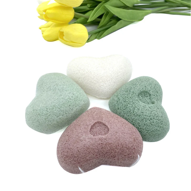 Gros en gros Réutilisable Meilleure qualité Cœur Naturel Visage souriant Baby Shower Éponge de nettoyage Konjac pour maquillage compressé et beauté pour le corps et le bain.