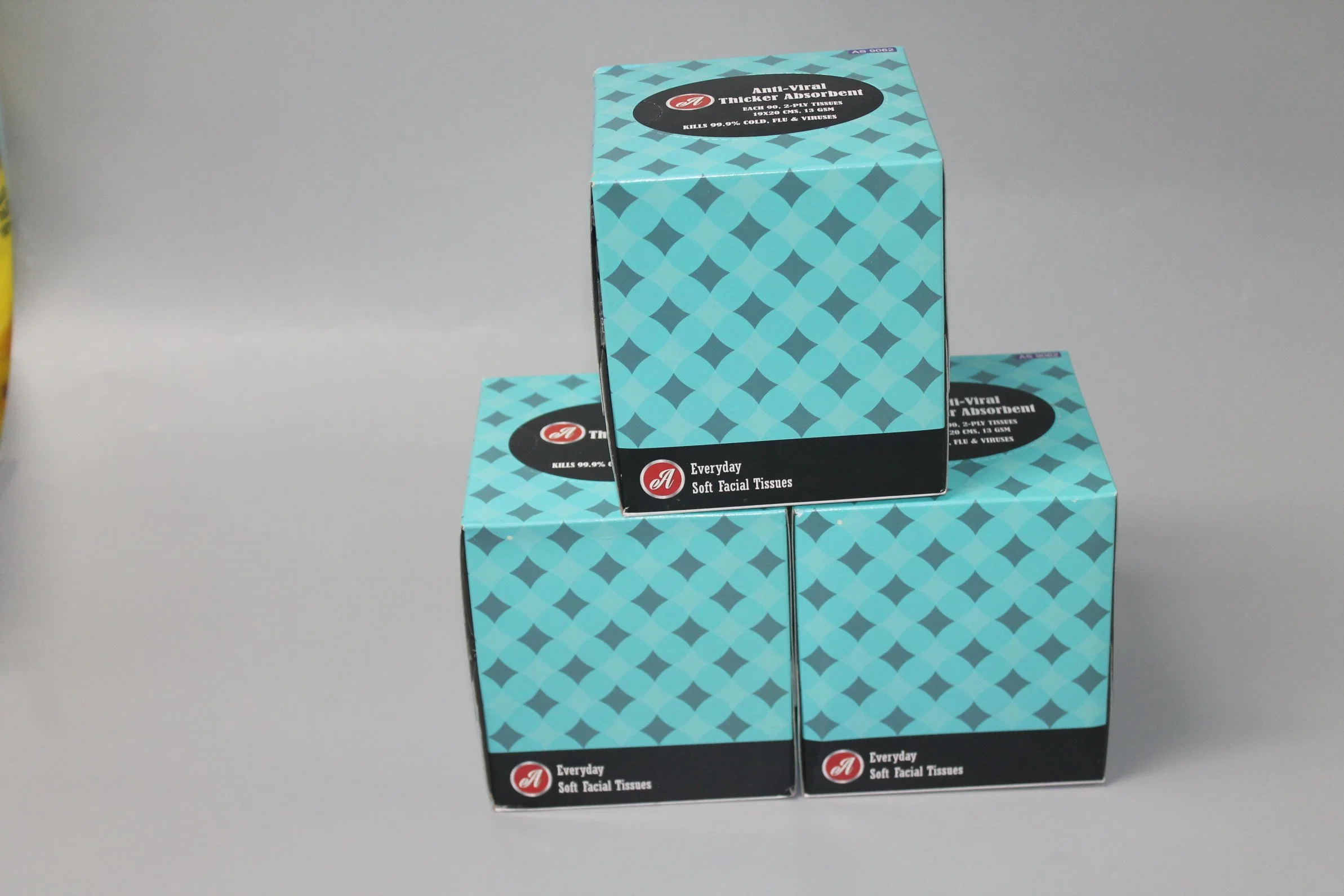 O conjunto caixa de celulose virgem papel higiénico para uso doméstico