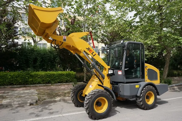 Mini Wheel Loader with Cummins Engine