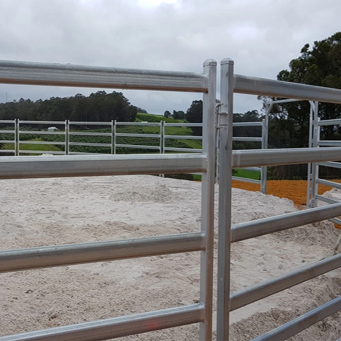 Heavy Duty Livestock Cattle Fence and Horse Fence Panels Hot Sale