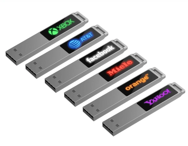 La capacité réelle de haute qualité de lumière LED Stick USB USB2.0 3.0 pouce Logo LED Lecteur Flash USB