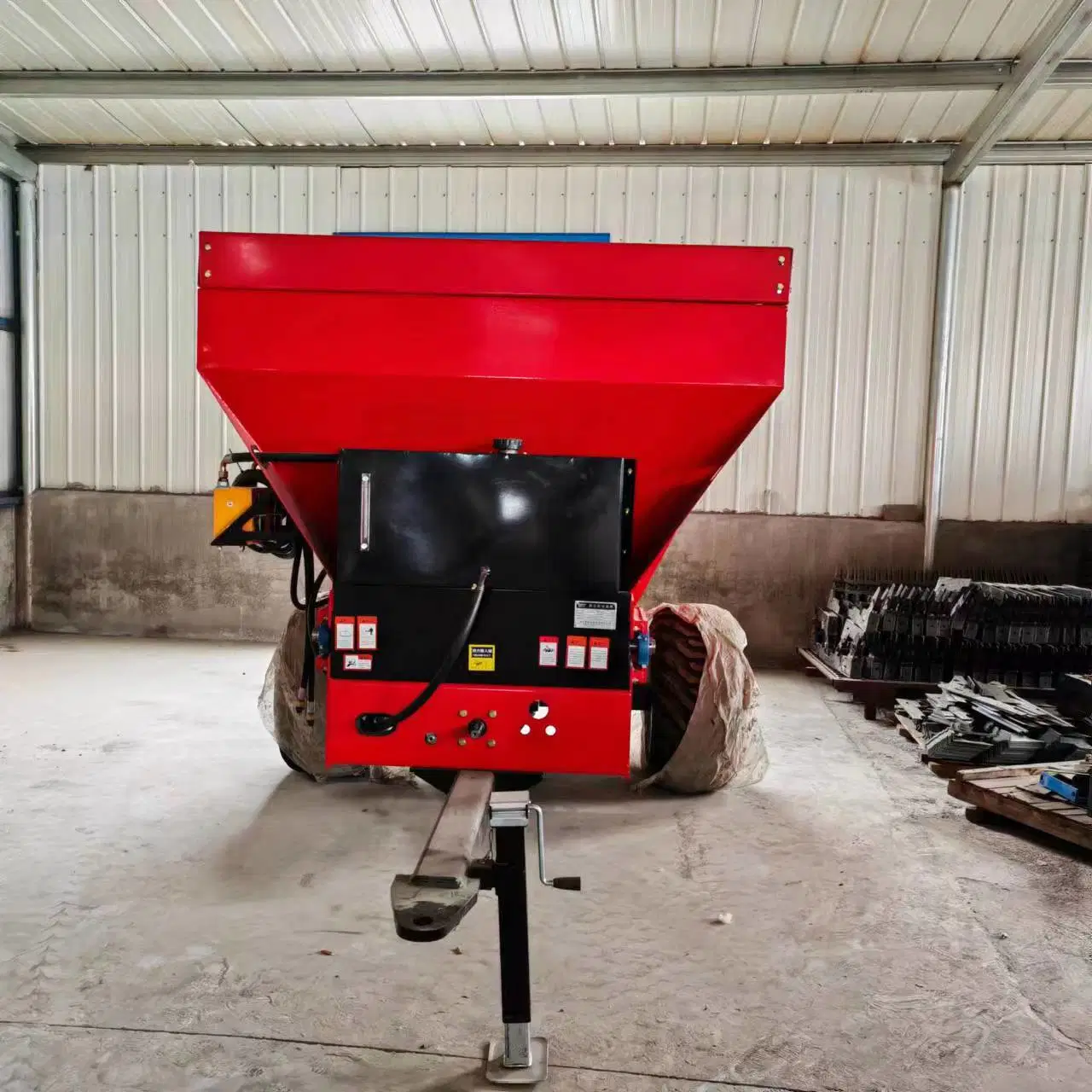 New Design Organic Fertilizer Spreader