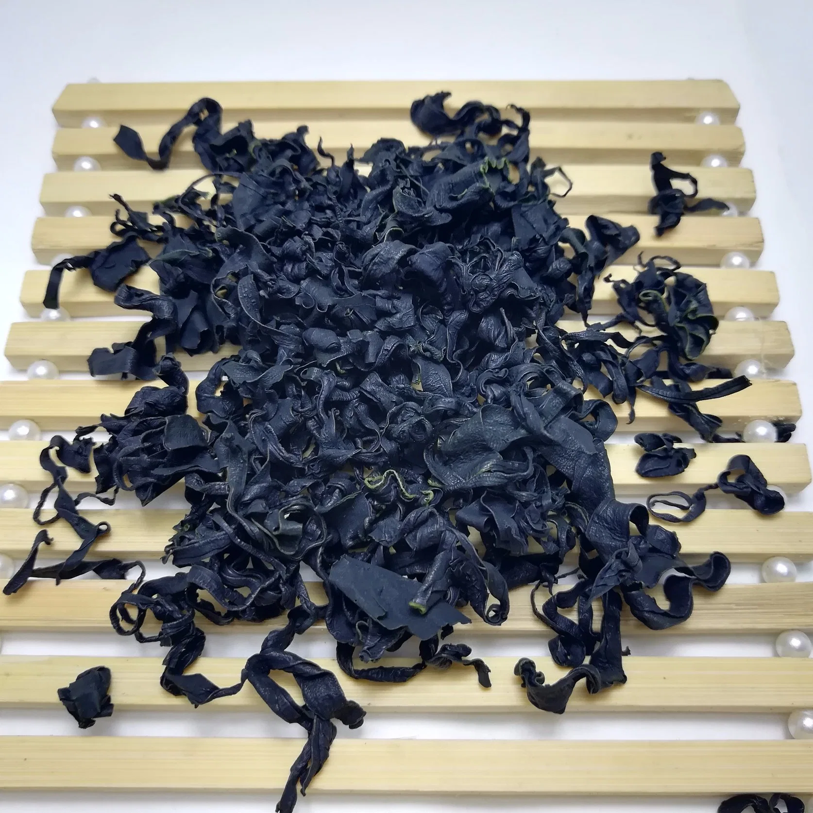 Edible Dried Seaweed Wakame Leaves Wholesale