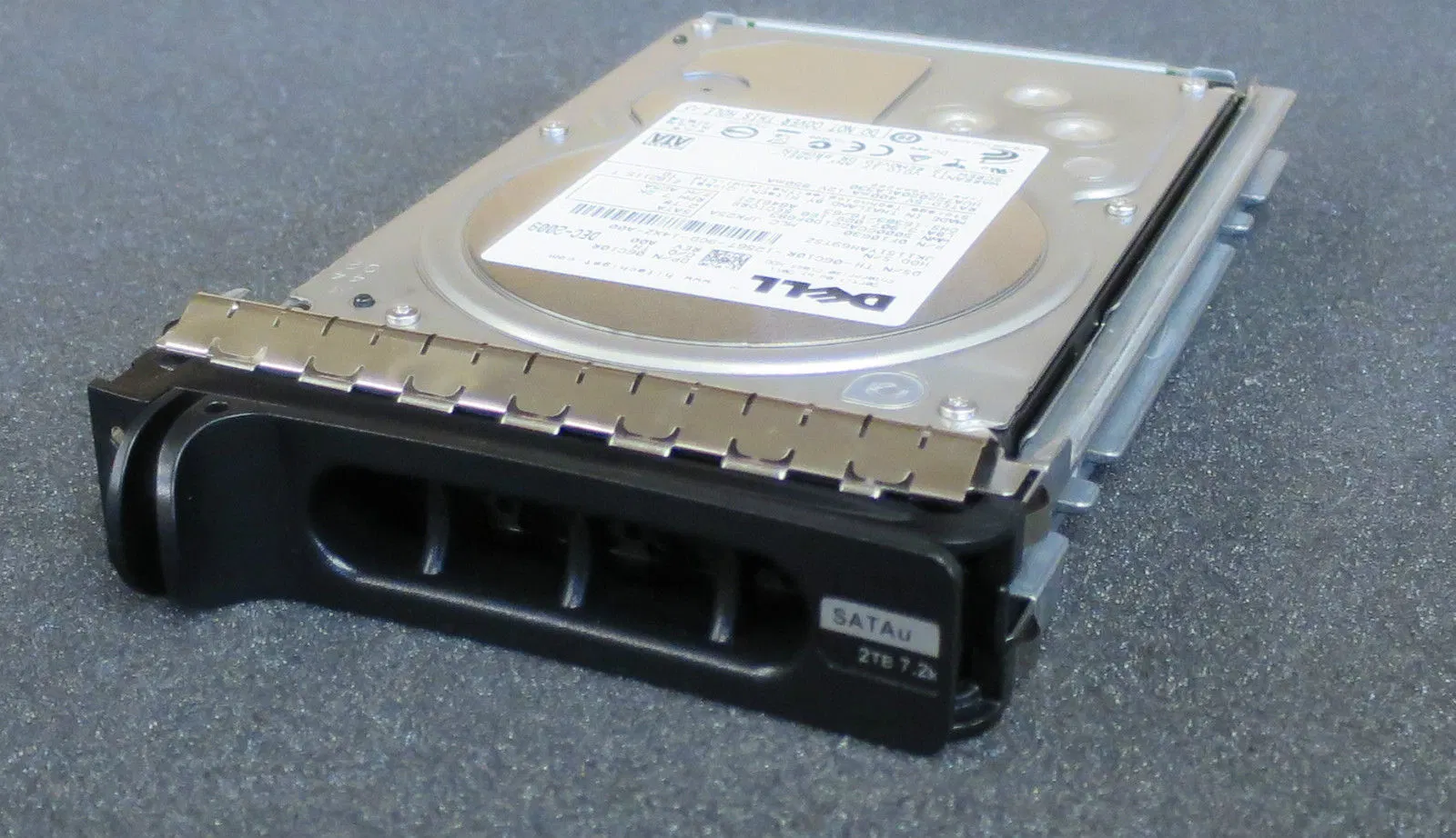 Корпорация Dell 2 Тбайт 7.2K об/мин SATA 6 Гбит/с, 512n 3.5in серверных жестких дисков с возможностью горячей замены