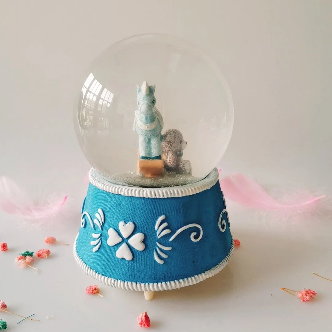 Custom Holiday Decoration Gift Resin Craft Music Light Automatic Snowing Snow Globe