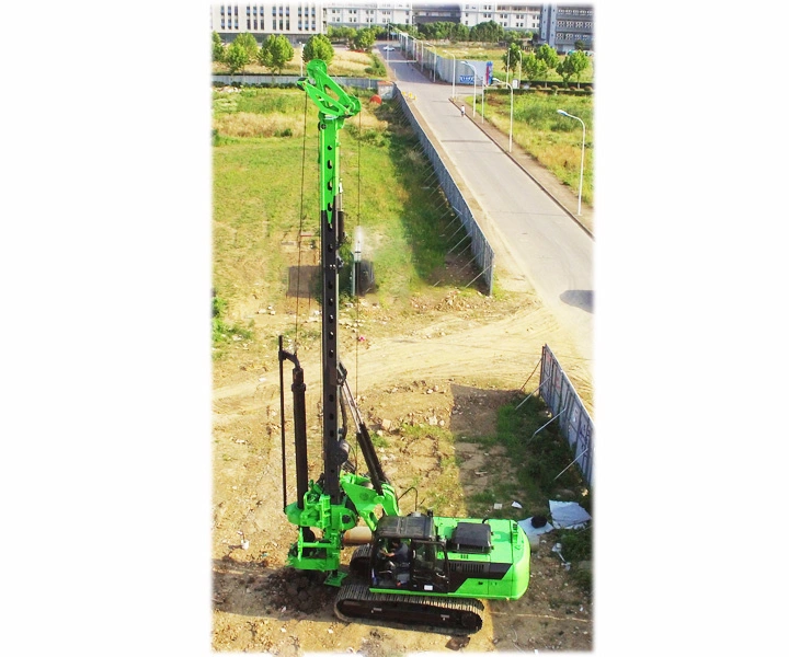 Hydraulic Crawler Based Top Driven Rotary Power Head Water Well Drilling Machine with Drilling Equipments