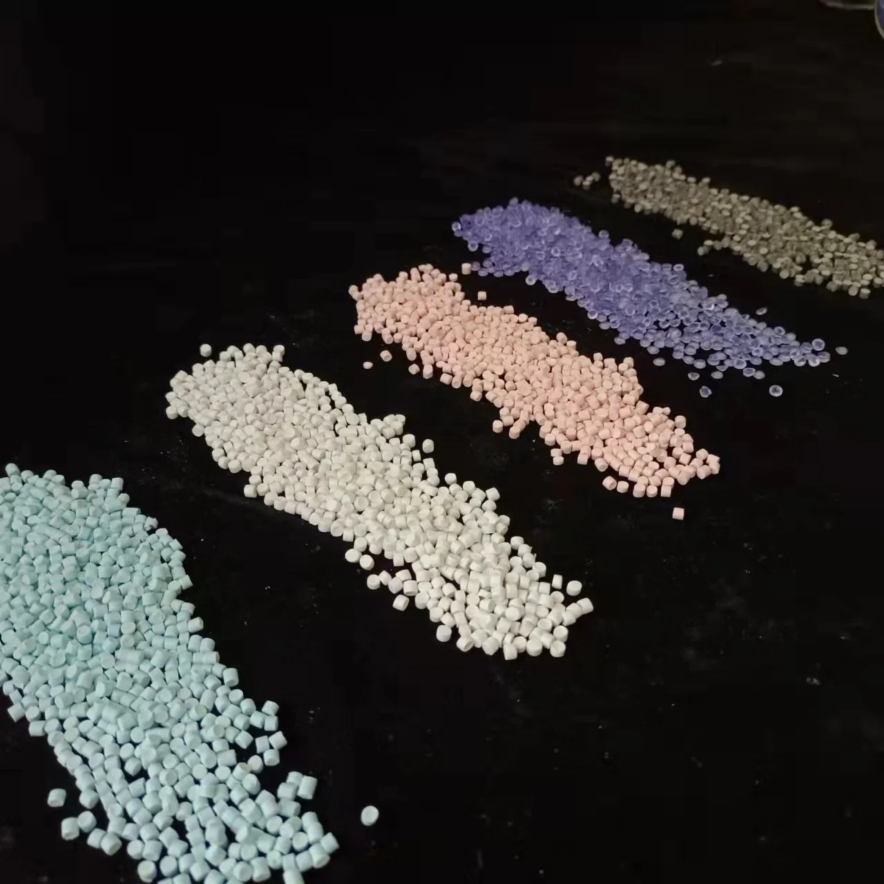 Wholesale Factory Price Hard PVC Granules Supplier From China