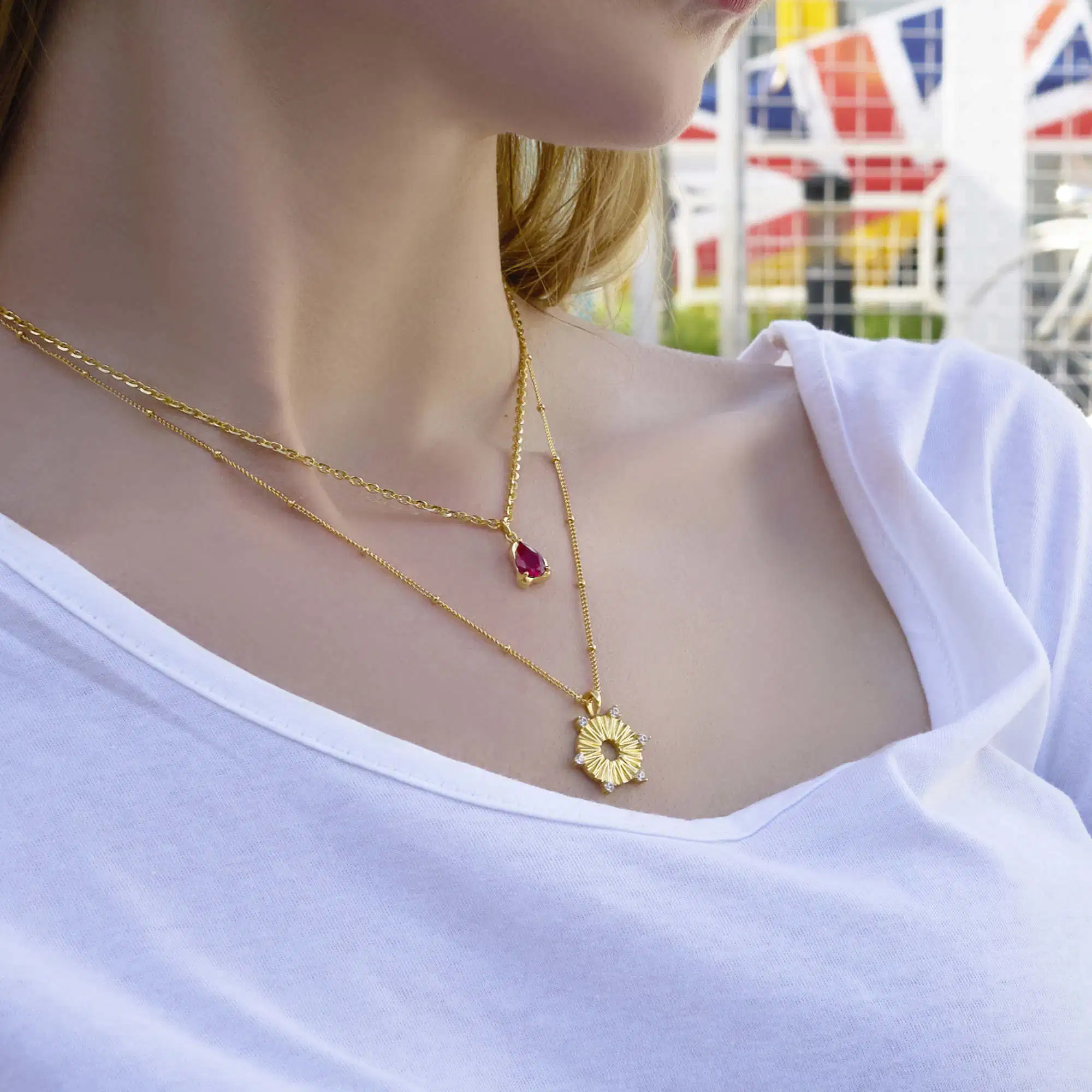 Las mujeres" de la moda de joyería de latón chapado en oro de corindón rojo sintético de la Cadena Colgante Collar Mayorista/Proveedor de 2023 Nueva Joyería de Piedra Natural