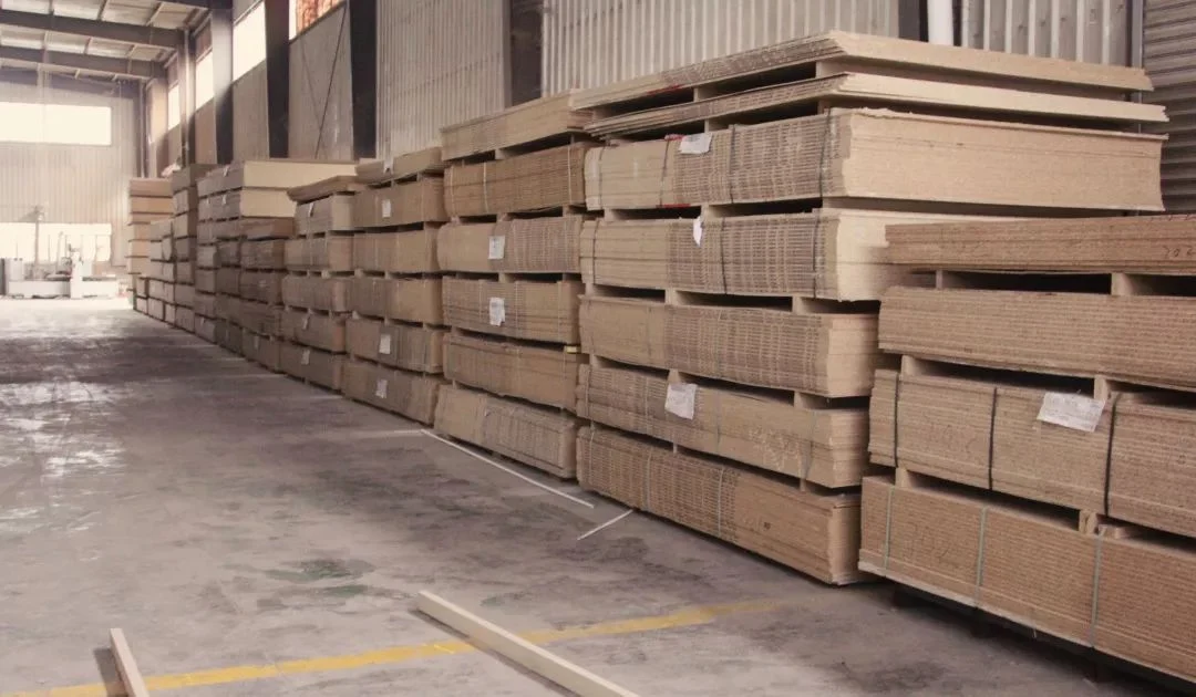 High Qualitiy Sales Low Wholesale/Supplier Price Pine Boards Solid Wood