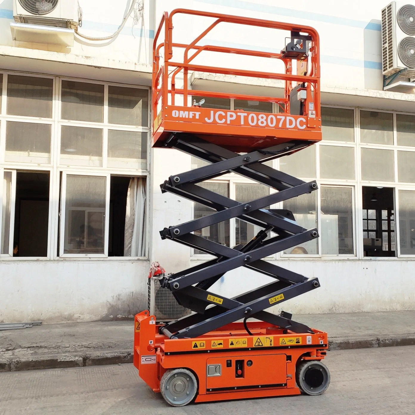 4m 6m 8m 10m 12m 14m Electric Power Self Propelled Hydraulic Automatic Scissor Lifting Platform on Tracks