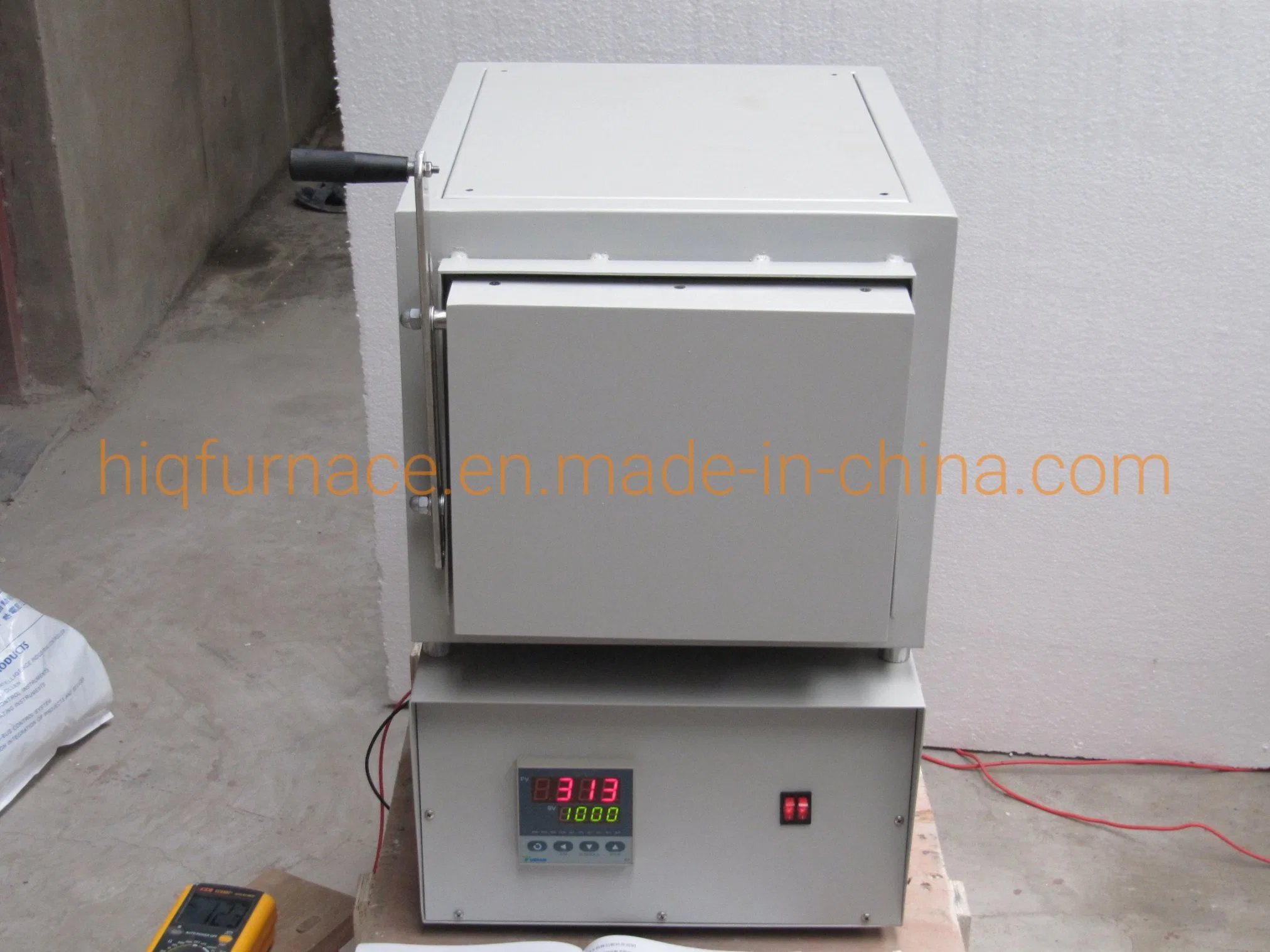 Box Type 120X120X130mm Bench Top Down-Sliding Door Electric Sintering Furnace/Oven