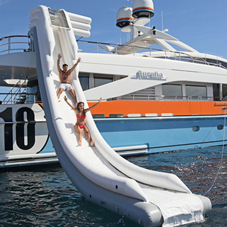 Envío gratis Sellado de aire flotante tobogán de agua de barcos inflables Yacht diapositiva para adulto en el mar