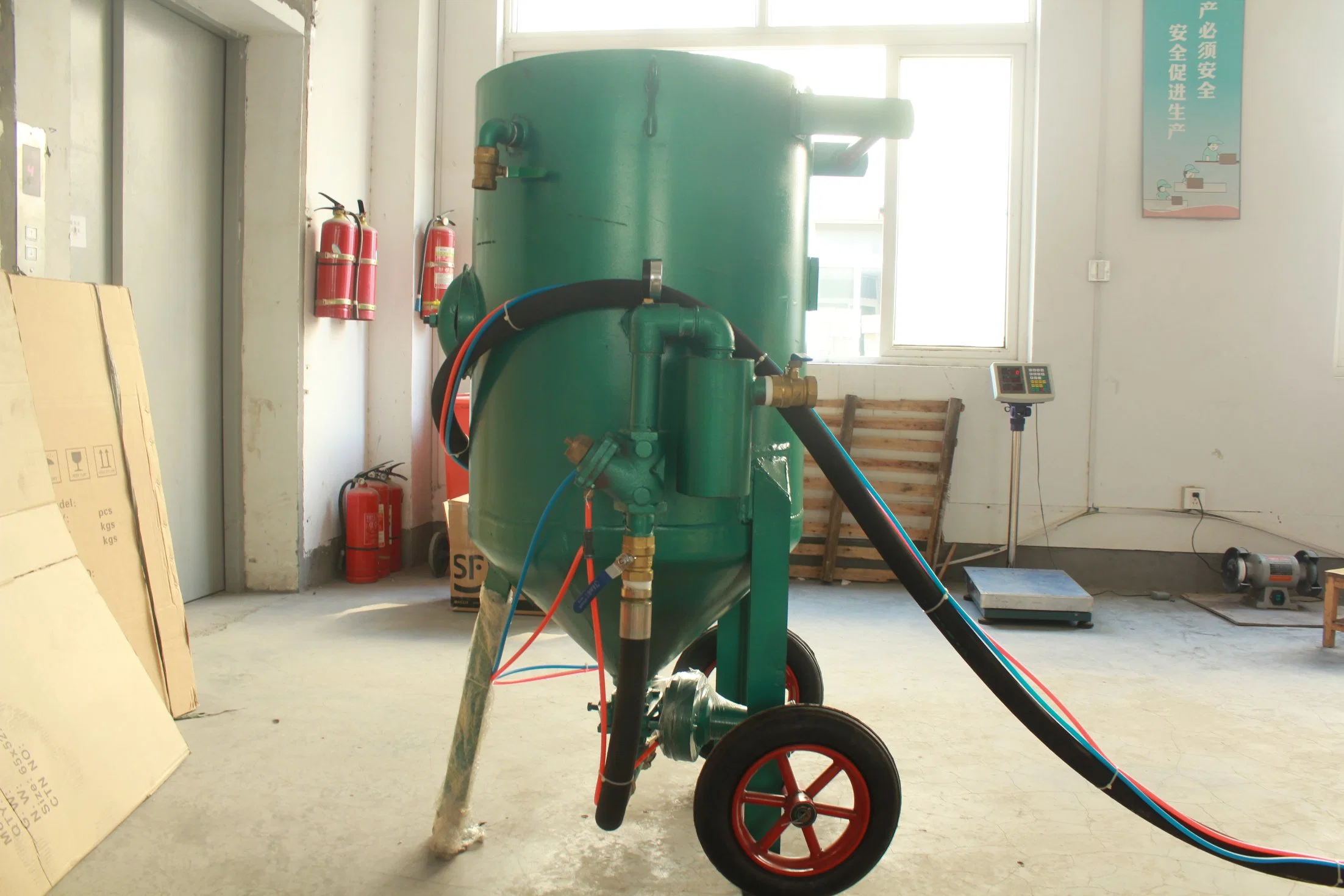 Tragbare Sandblaster Mit Drucktopf-Blast-System