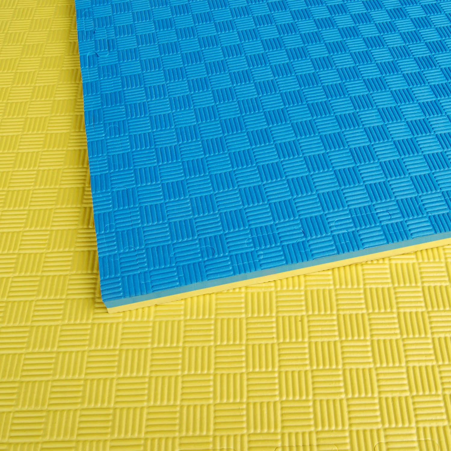 La formation de mousse en caoutchouc mousse EVA Tatami puzzle tapis de plancher pour les arts martiaux