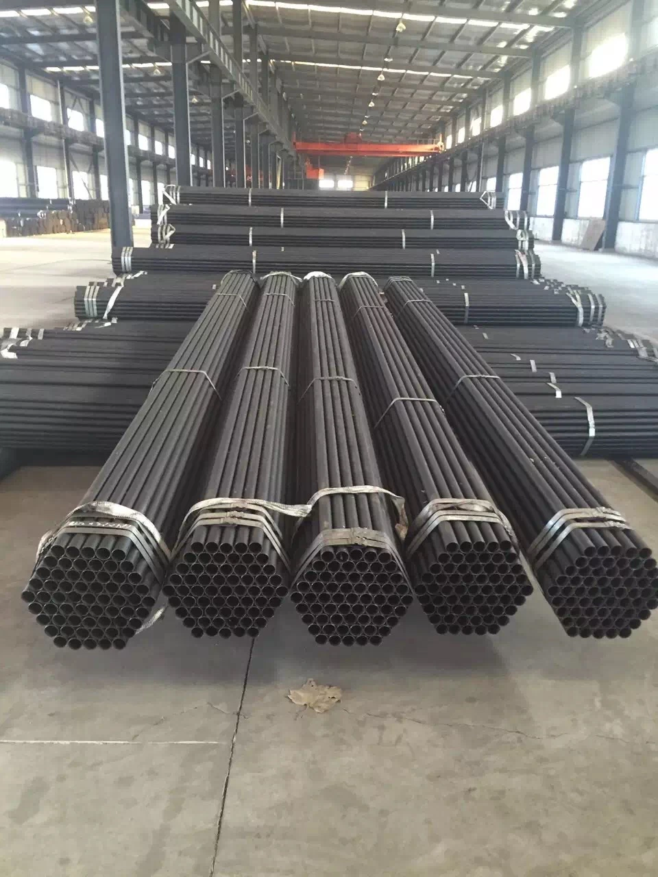 China Price Negotiable Q235B ERW Steel Pipe ERW Hot-Rolled Carbon Steel Pipe for Car Used Tubing