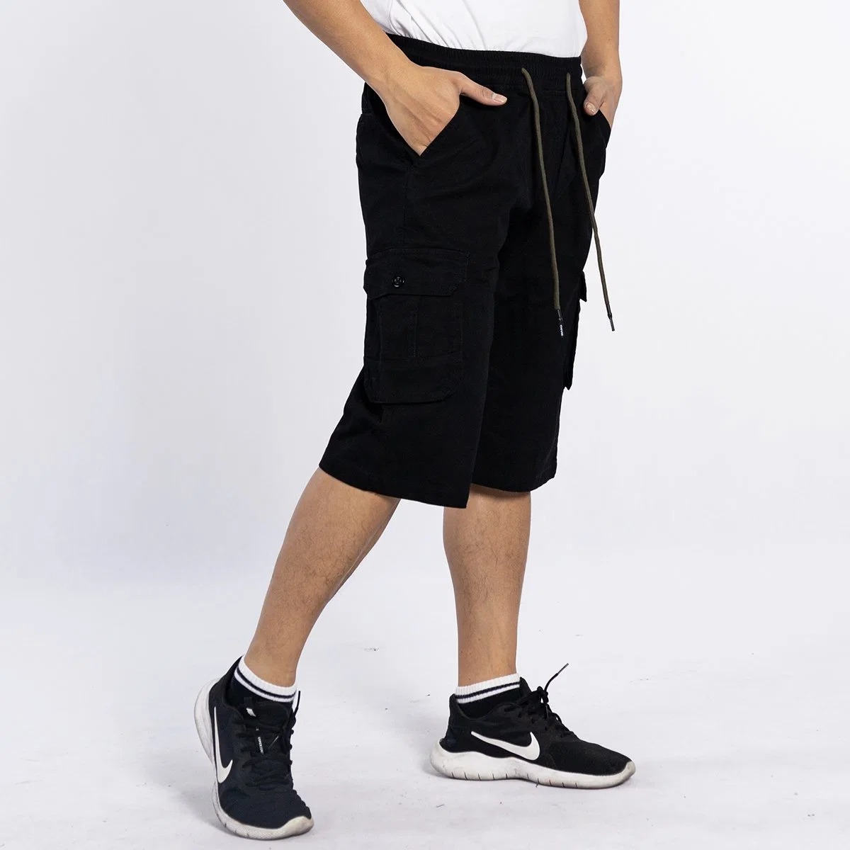 Custom European Style Black Color Drawstrings Elastic Waist Cargo Men Short Jeans