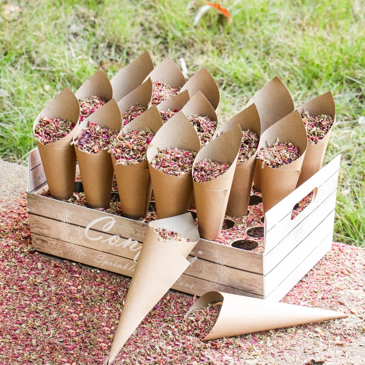 Mircrostar Kraft papel de papel de boda Confetti Cono Stand Box para Boda decoración Confetti Cones papel Cones