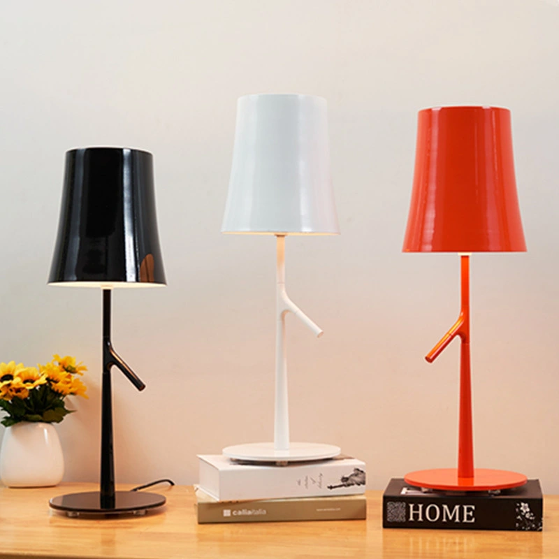 Modern Metal Table Lamp Bar Hotel Living Room Birdie Small Table Lamp (WH-MTB-192)