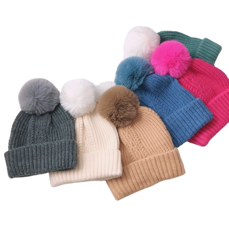 سعر الجملة النساء مخصص الشتاء دافئة بوم بياني قبعة