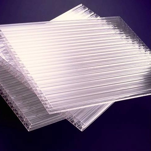 Techo de policarbonato corrugado resistente al UV Tragaluz Polycarbon Hoja la hoja de plástico PC
