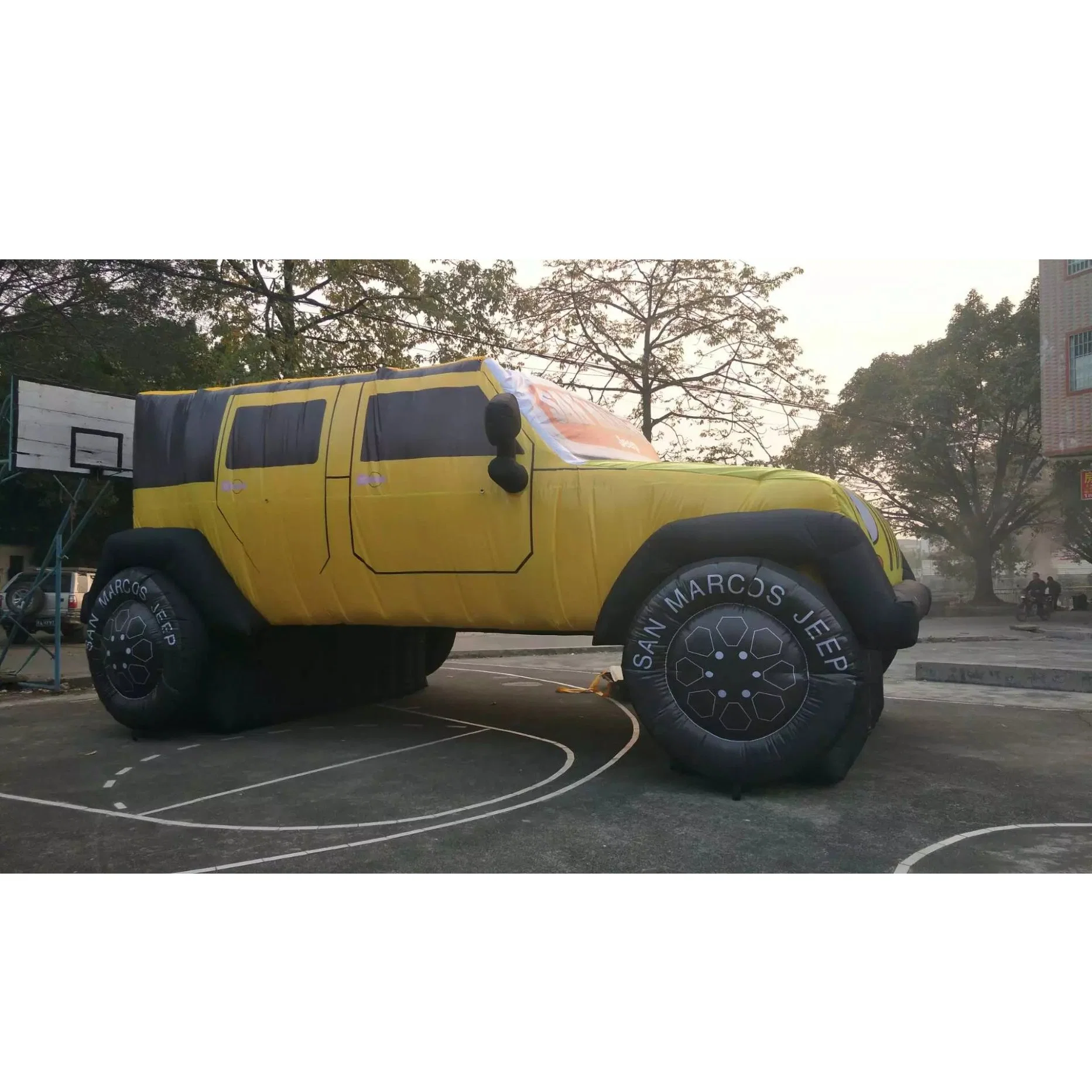 Boyi vehículo inflables inflables gigantes vehículo simulado personalizado Camión Jeep inflables