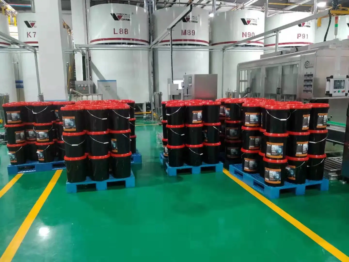 Factory Manufacturer Customized Industrial Oil Anti-Wear Hydraulic Circulating System Lubricant for Hydraulic Transmission System