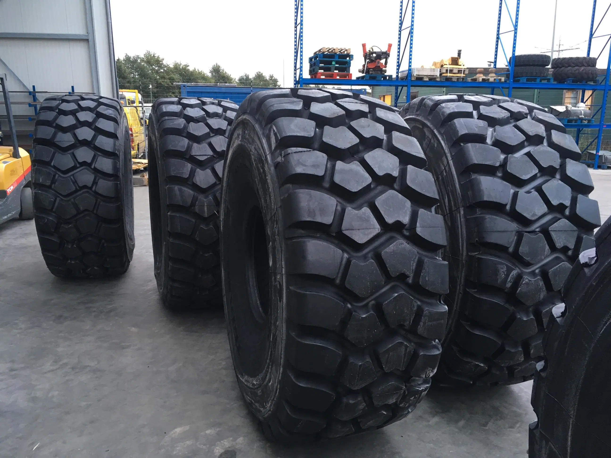 Popular Pattern Super Qualitytriangle Brand Radial OTR Tyres Tb598s E3/L3 E4 Dump Truck 23.5r25 26.5r25 29.5r25