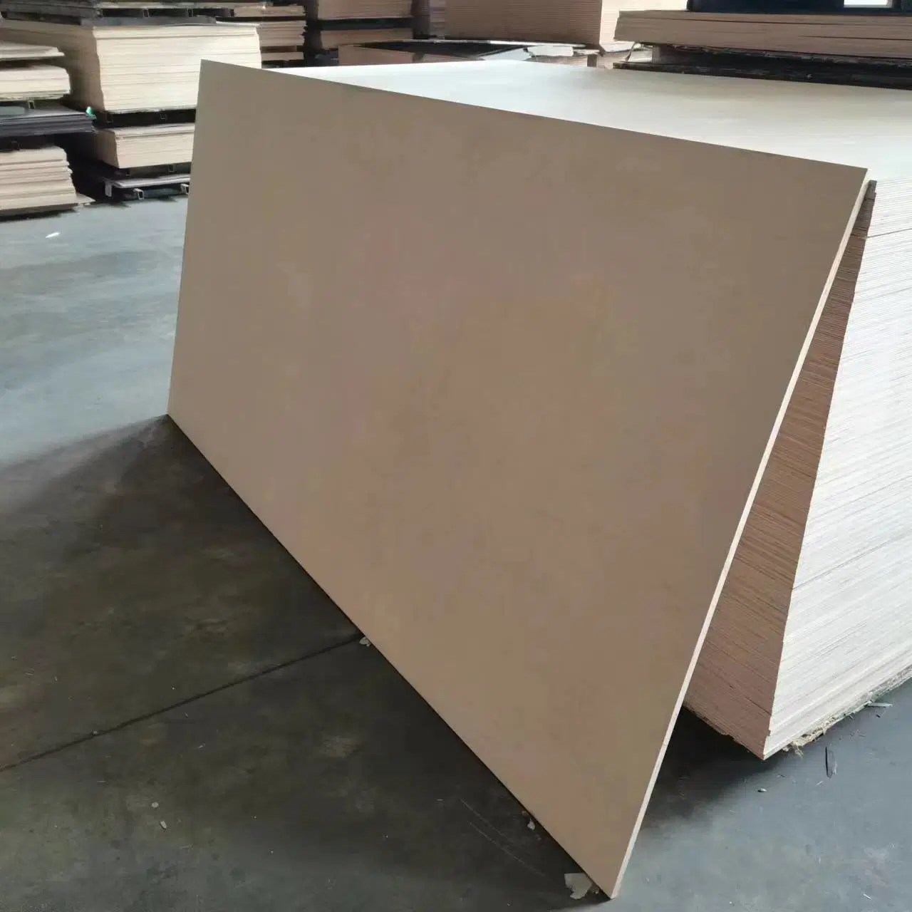 1525x1525mm Full Birch Plywood WBP colle pour fabricant de haute qualité