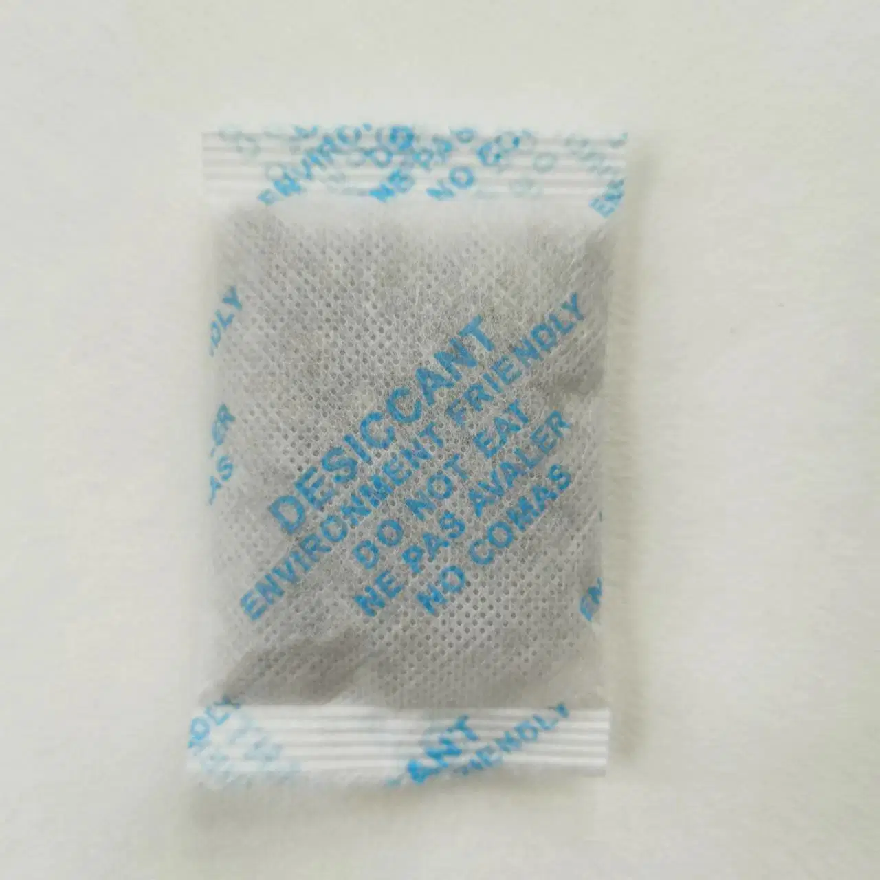 20g Back Seaing Non-Woven Bag Clay Desiccant Packet Moisture Absorber (MIL-D-3464E)