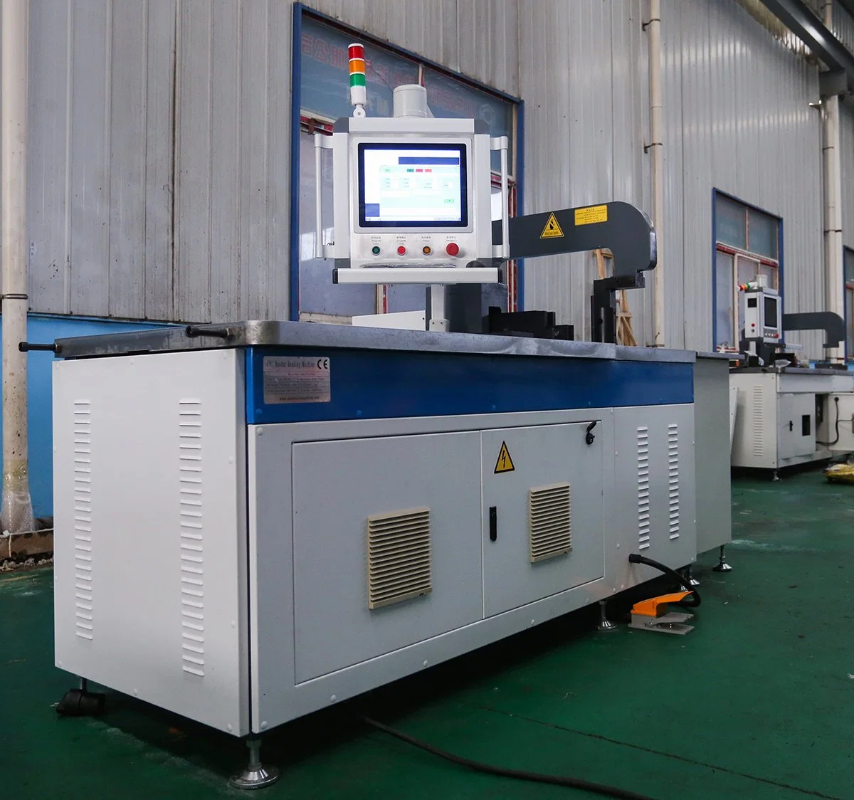 New Smart CNC Bending Sheet Metal Manufacturing and Processing Machine