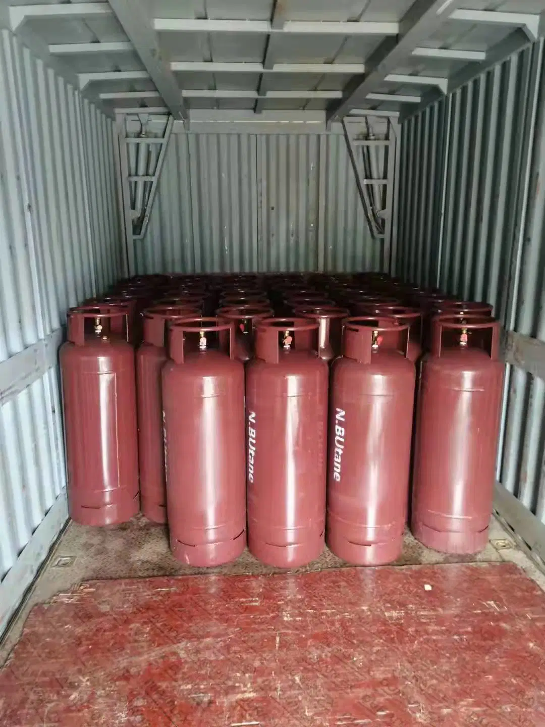 China Supply High Quality Industrial Gas N-Butane N-C4h10 Gas 40L/118L/926L ISO Tank Loading