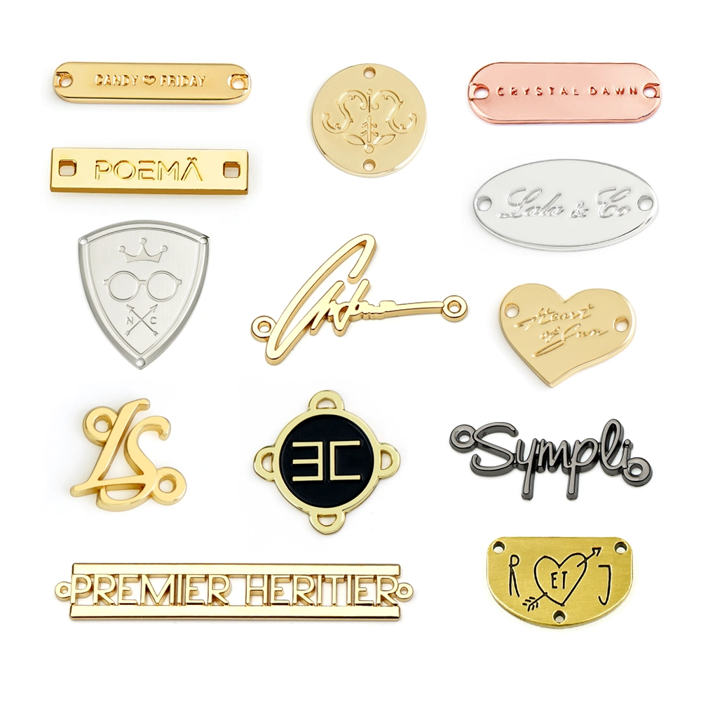 Sacos de vestuário Hot Selling com logótipo em metal e logótipo para carteira Acessórios personalizados Etiqueta com logótipo da carta em metal costurar