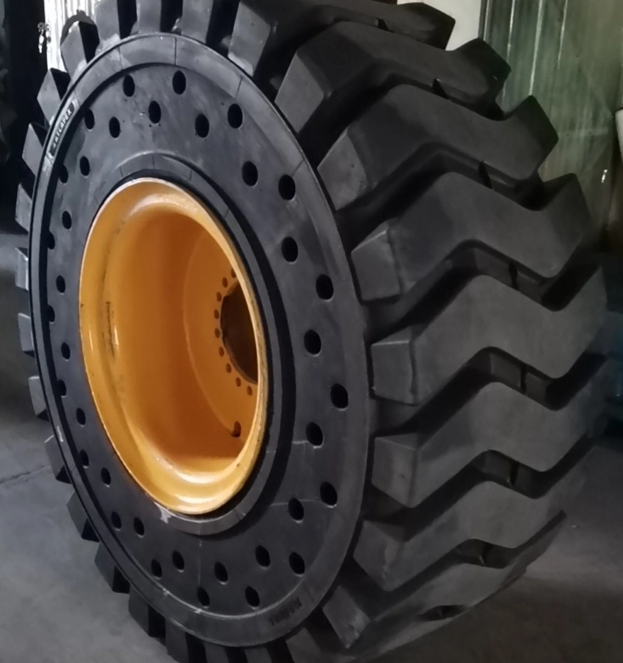 Solid 17.5-25 OEM/ODM Factory Cheap Radial Truck Bus Tire TBR /Car Tire PCR /off Road Tire for OTR/Industrial Ind/Agricultural Tractor/Agr/Pneumatic Solid Forkl