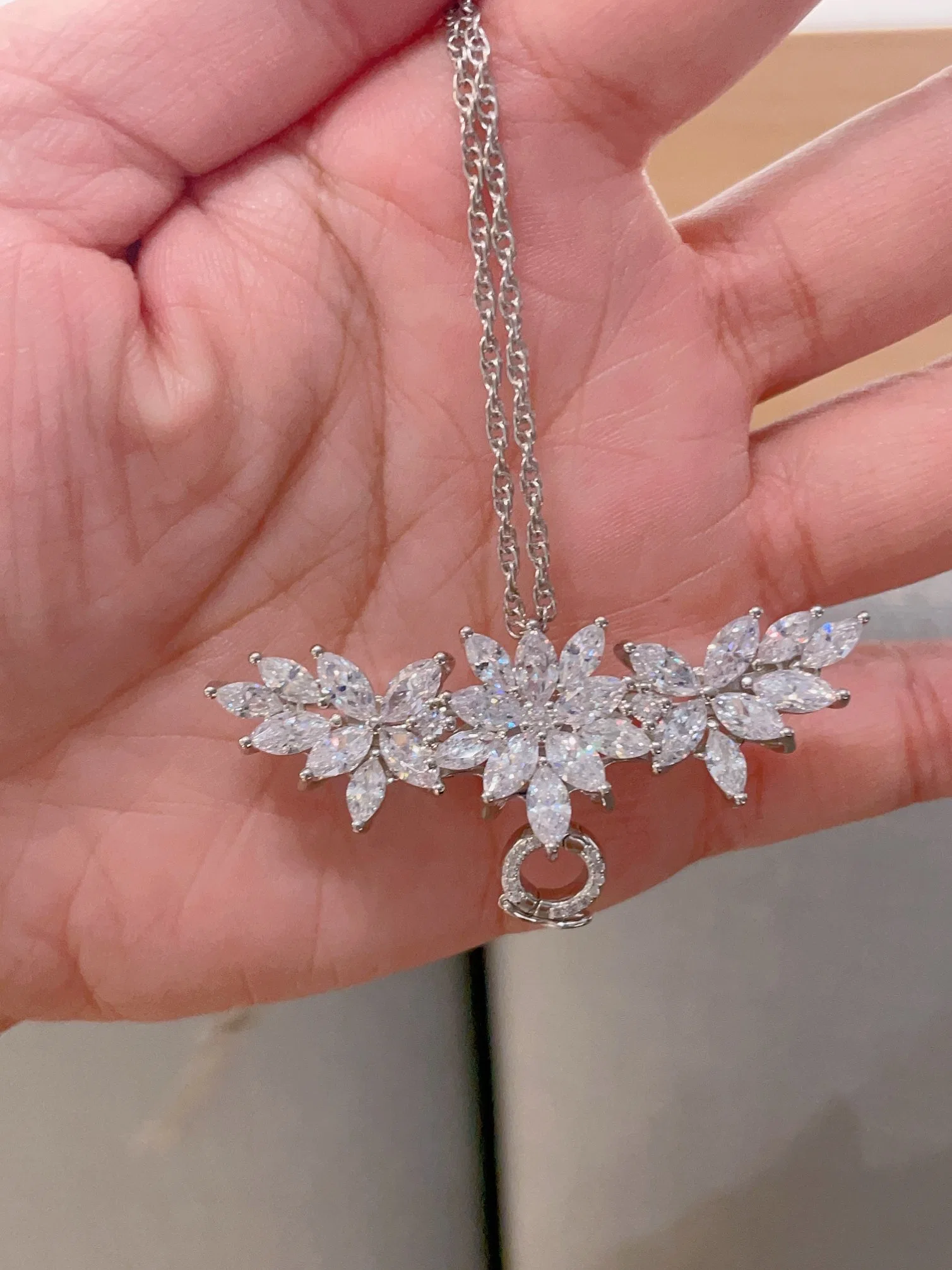 Factory Wholesale 925 Sterling Silver Zircon Diamond Angel Wings Necklace