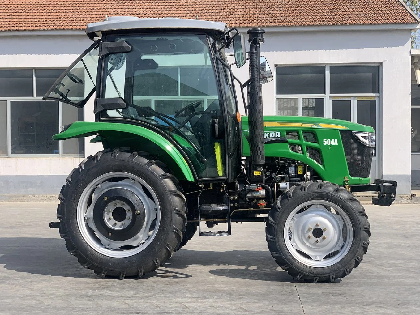 La mejor calidad de China y el bajo precio 50 HP Tractor agrícola Tractor compacto Mini Pequeño jardín ruedas arado con 50 HP60HP701CV80CV