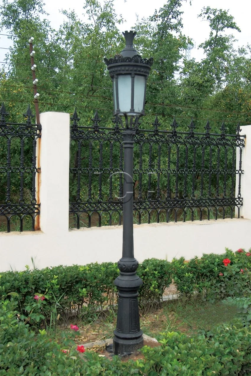 European Garden Street Lamp Single Lamp Head Cast Iron Material