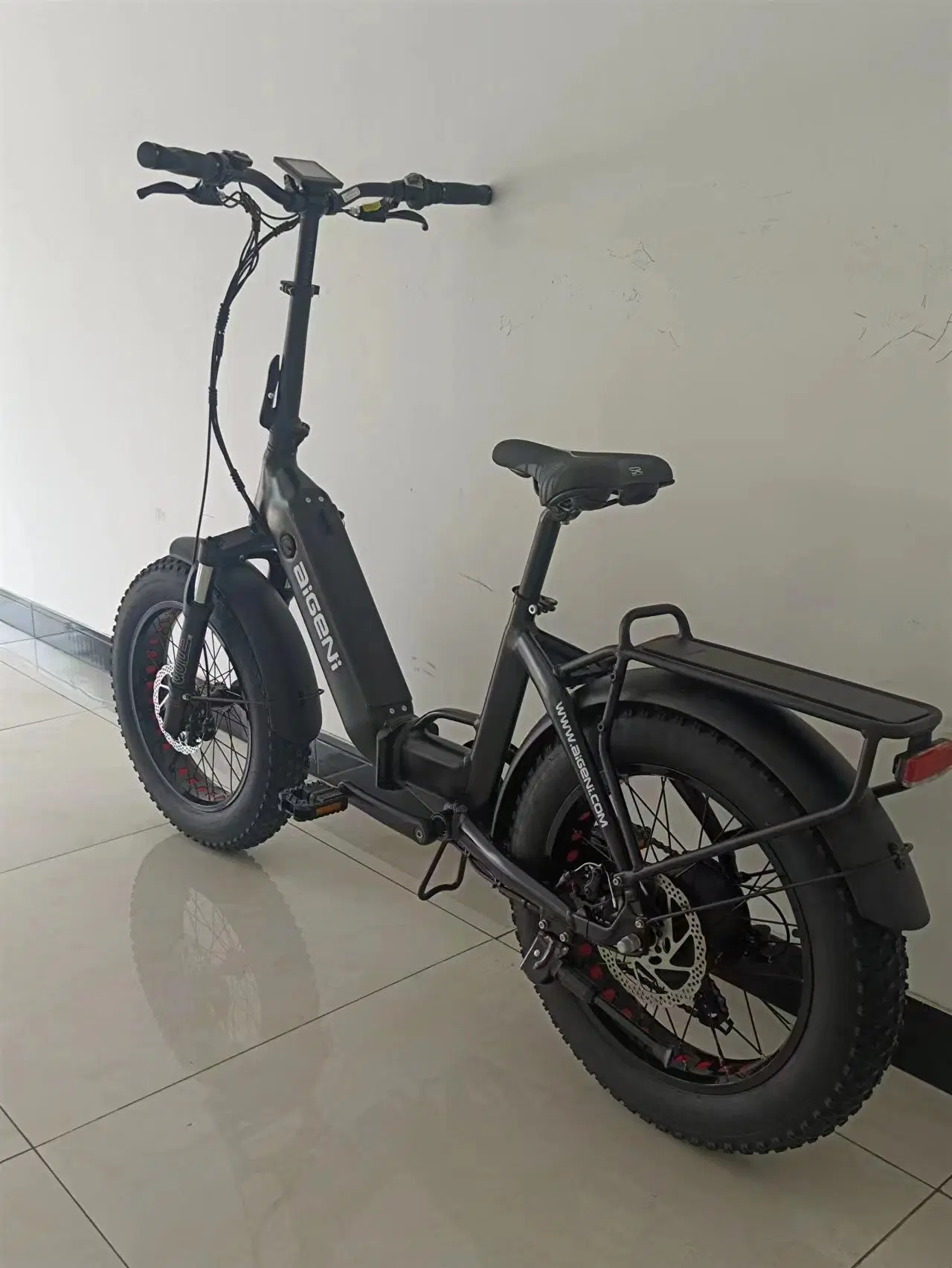 2024 bicicleta EElectric em bicicleta dobrada Venda Electricbike com gordura Pneu para adulto